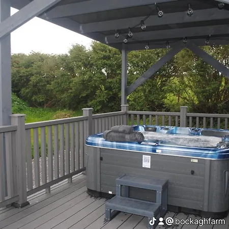 Chalet Bockagh Farm *